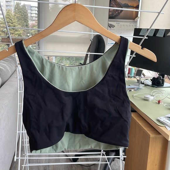 Reversible Sports Bra Top - Picture 2 of 5